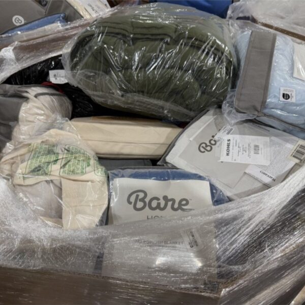 Custom Bedding & Comforter pallets